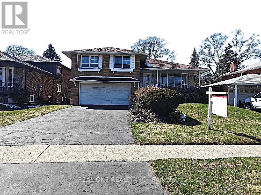 22 KENMANOR BOULEVARD, Toronto, Ontario