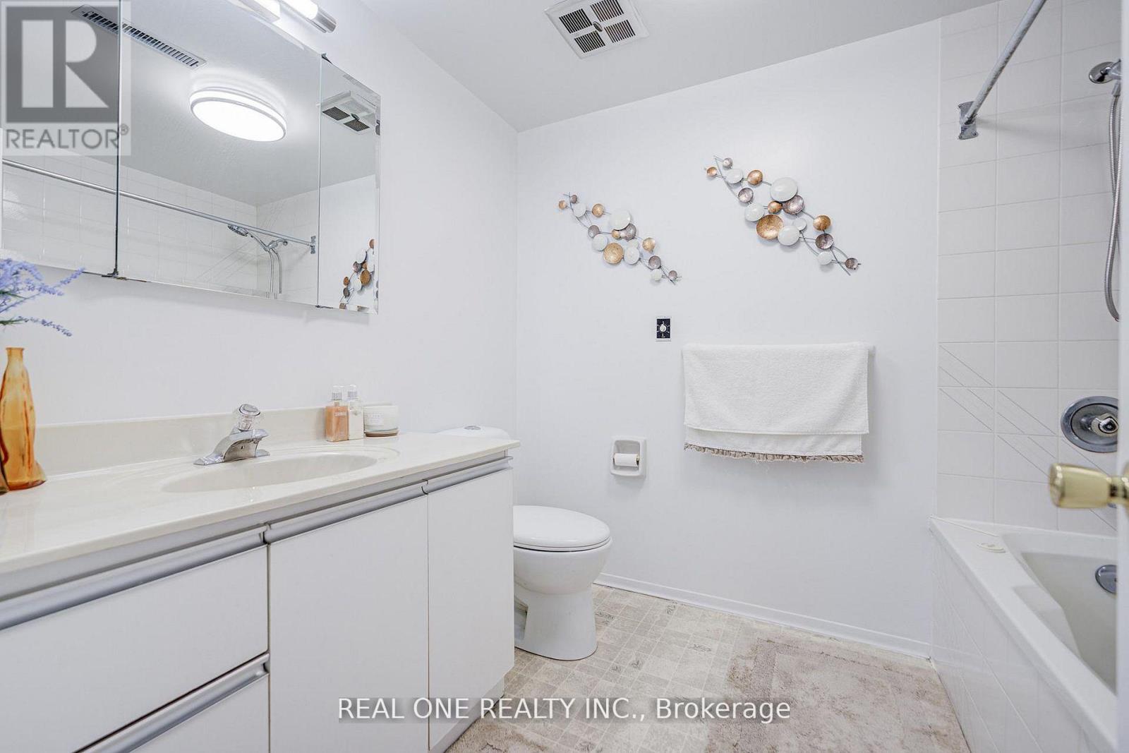 22 Kenmanor Boulevard, Toronto, Ontario  M1W 1R7 - Photo 32 - E12979550