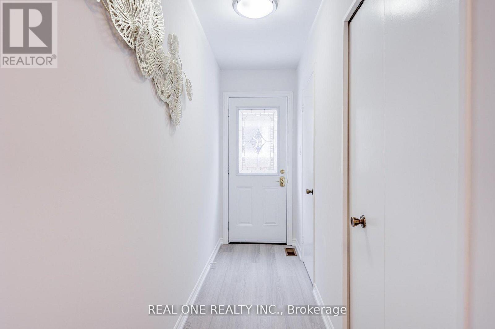 22 Kenmanor Boulevard, Toronto, Ontario  M1W 1R7 - Photo 35 - E12979550
