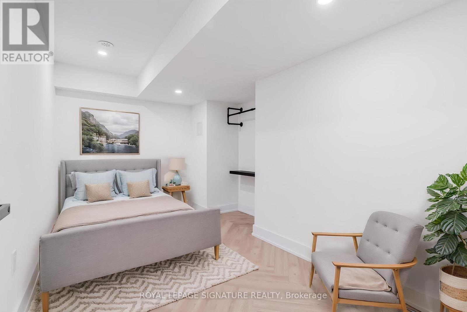 3 - 861 O'connor Drive, Toronto, Ontario  M4B 2S7 - Photo 12 - E12979554