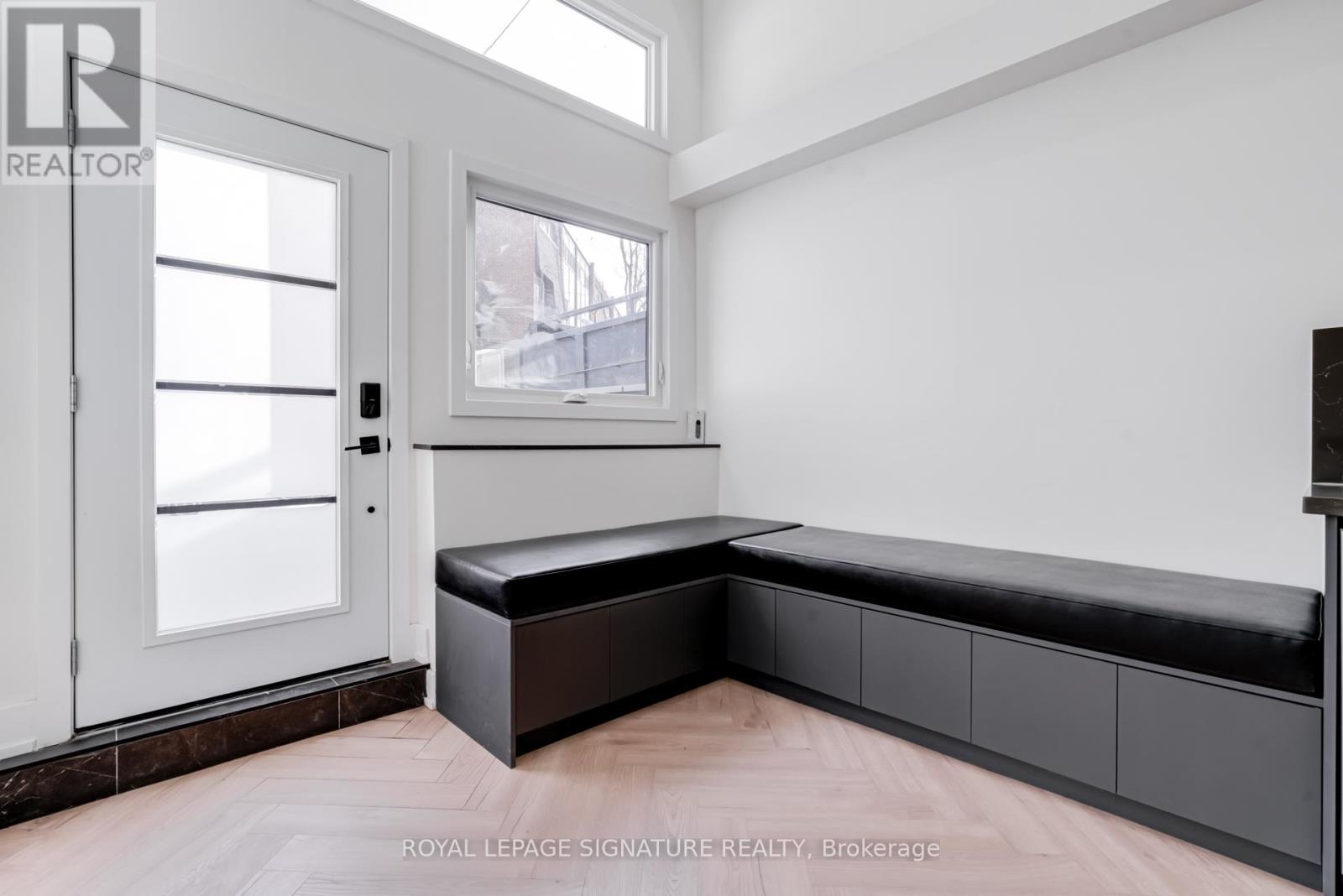 3 - 861 O'connor Drive, Toronto, Ontario  M4B 2S7 - Photo 4 - E12979554