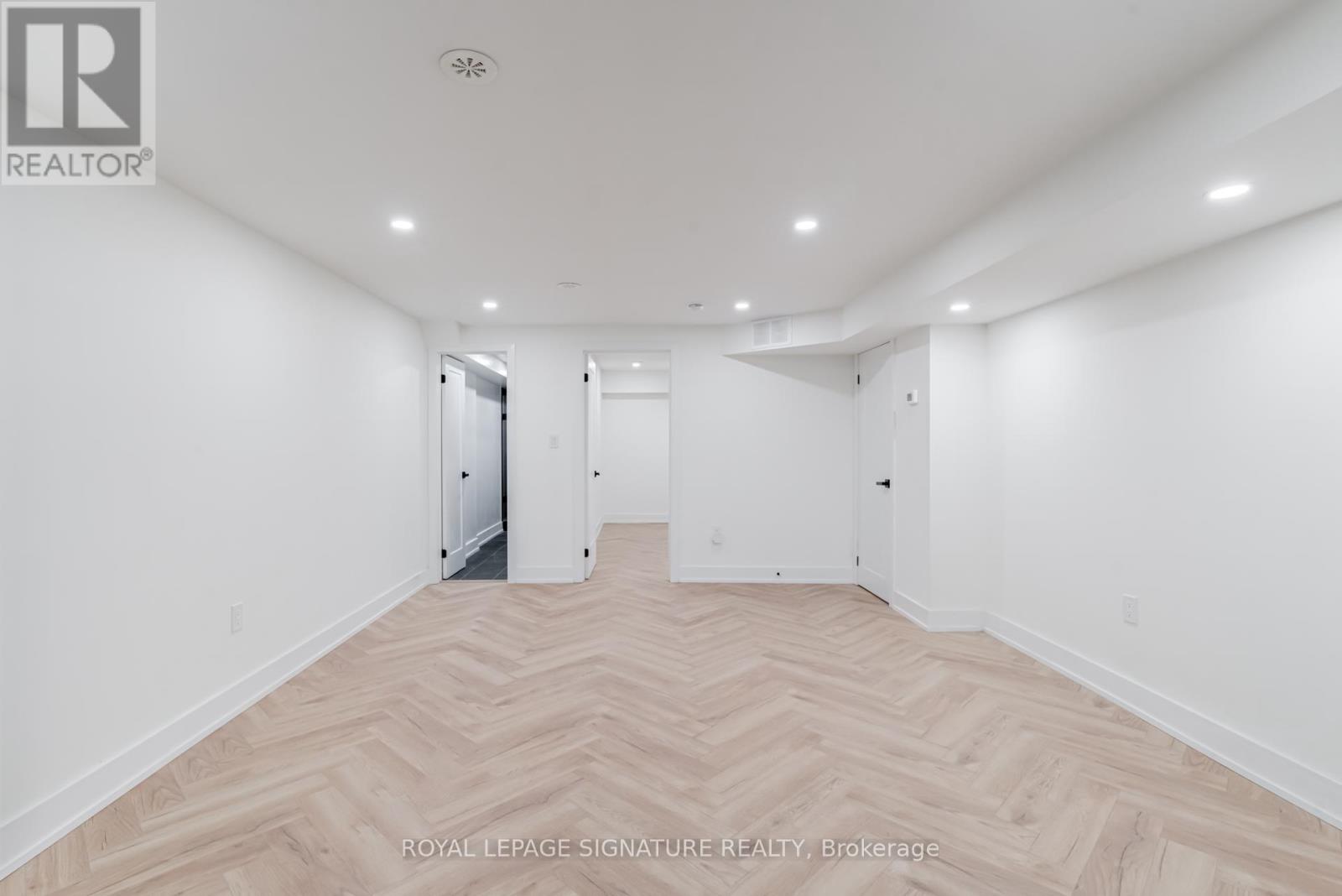 3 - 861 O'connor Drive, Toronto, Ontario  M4B 2S7 - Photo 9 - E12979554