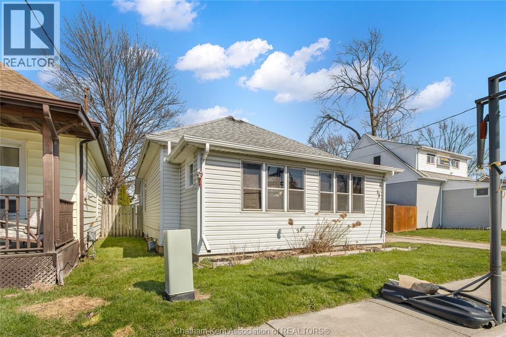 23 Degge Street, Chatham, Ontario  N7M 4X3 - Photo 6 - 26006709