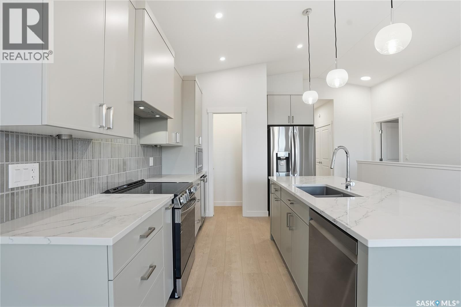 151 Nazarali Way, Saskatoon, Saskatchewan  S7V 1P6 - Photo 12 - SK032518