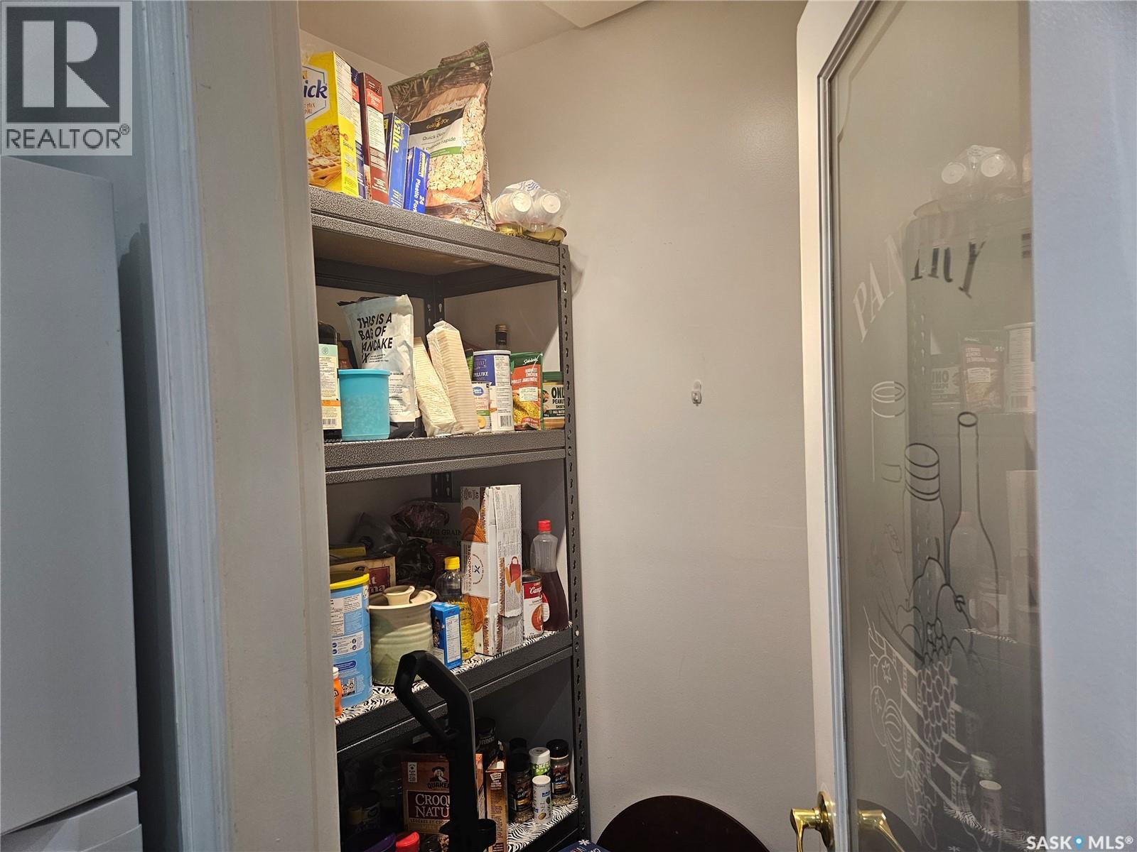 5 1292 Gordon Road, Moose Jaw, Saskatchewan  S6H 3E5 - Photo 6 - SK032458