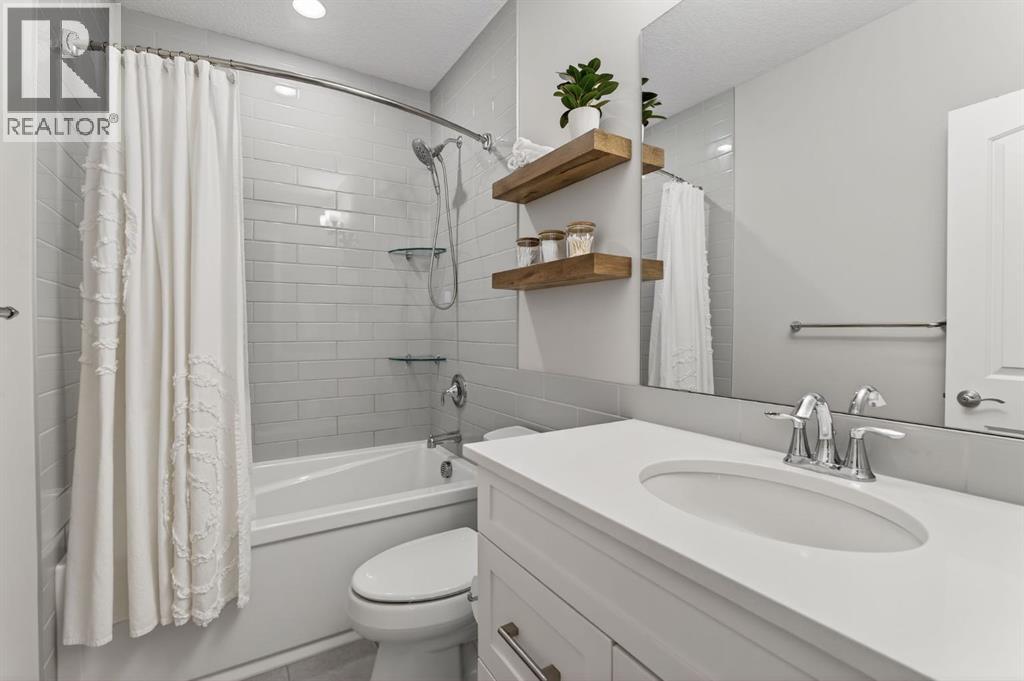 55 Mist Mountain Rise, Okotoks, Alberta  T1S 5R4 - Photo 38 - A2294310