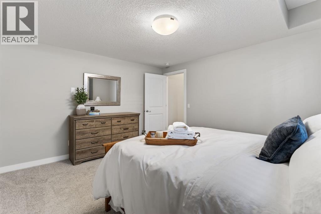 55 Mist Mountain Rise, Okotoks, Alberta  T1S 5R4 - Photo 37 - A2294310