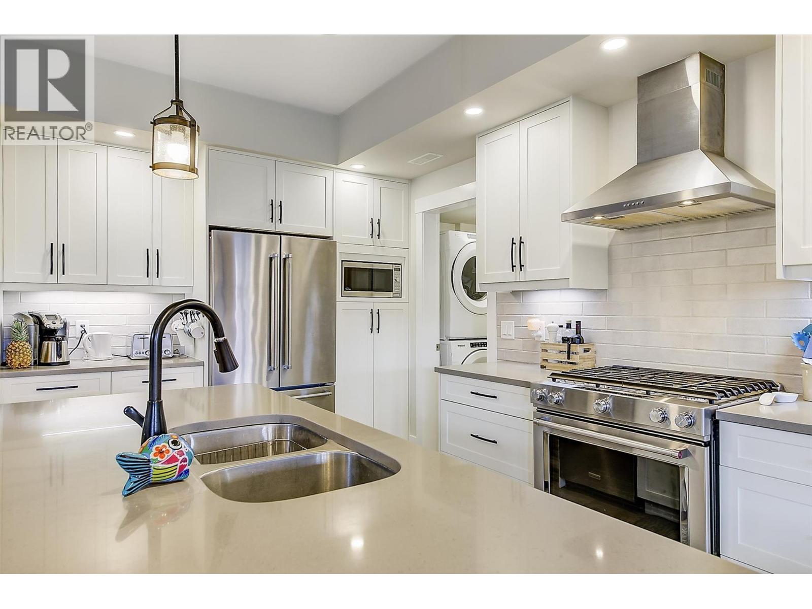 4000 Redstone Crescent Unit# 222 Peachland, BC V0H1X5_10