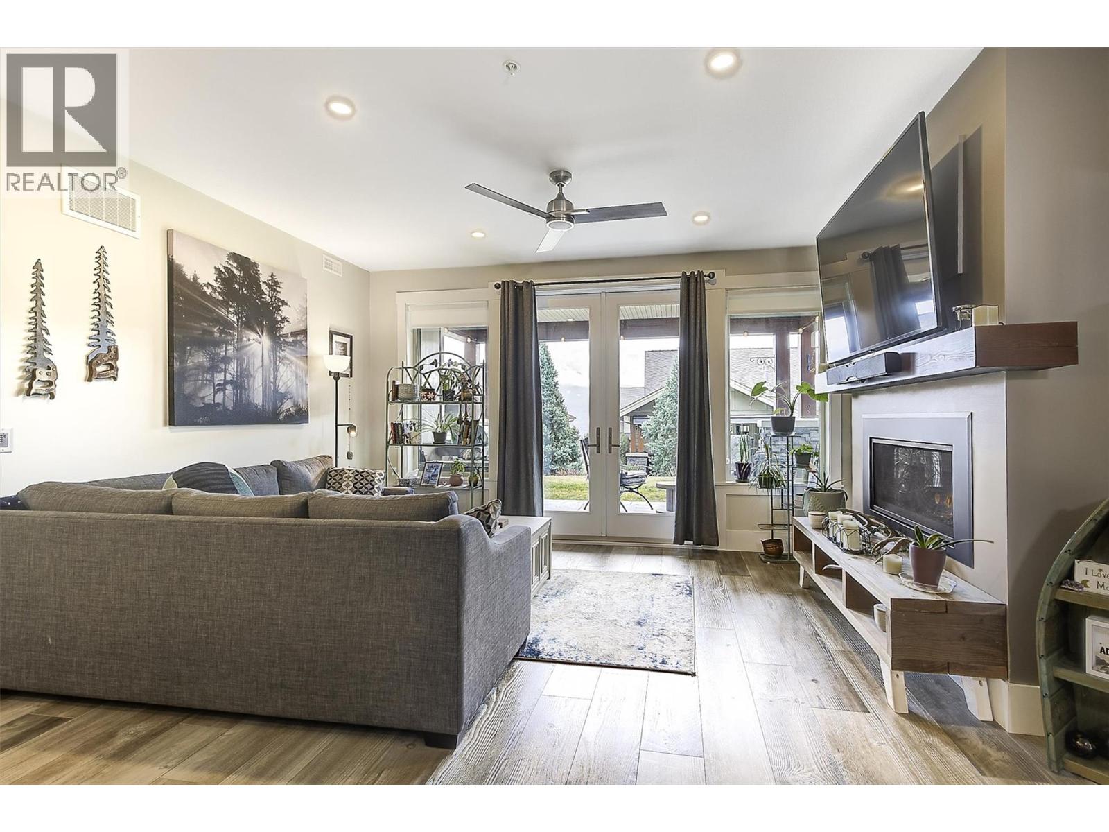 4000 Redstone Crescent Unit# 222 Peachland, BC V0H1X5_4