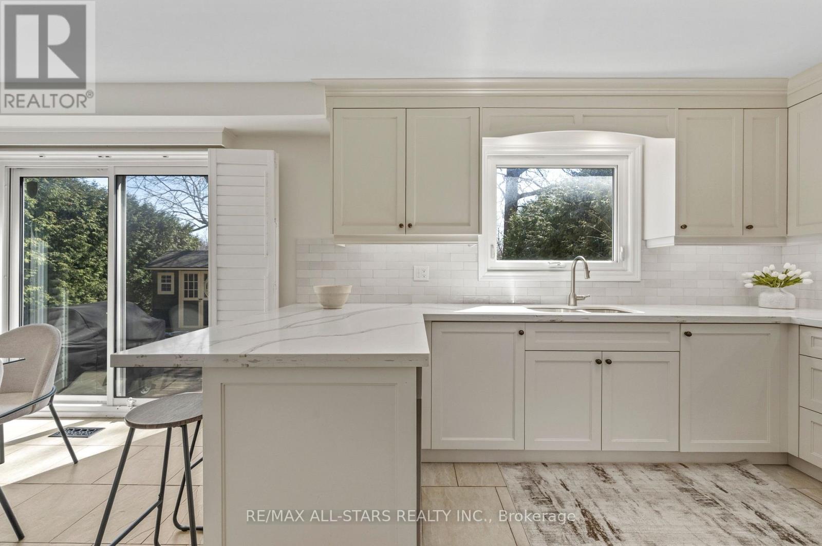 53 Smithy Street, Markham, Ontario  L3P 6M7 - Photo 12 - N12979414