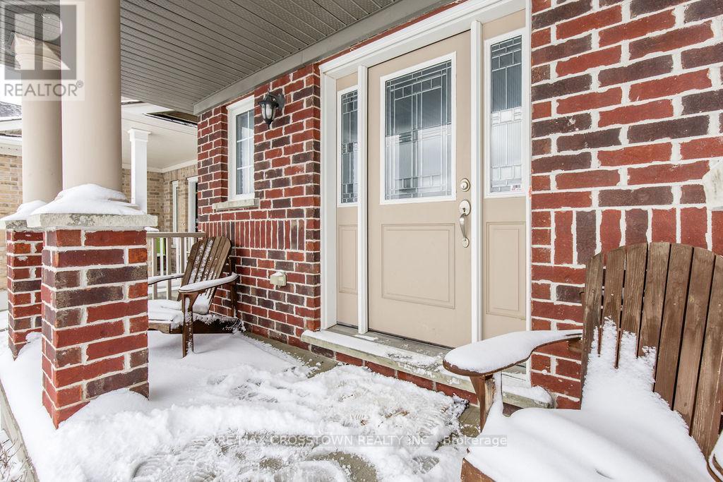 8 Brownley Lane, Essa, Ontario  L0M 1B0 - Photo 2 - N12979456