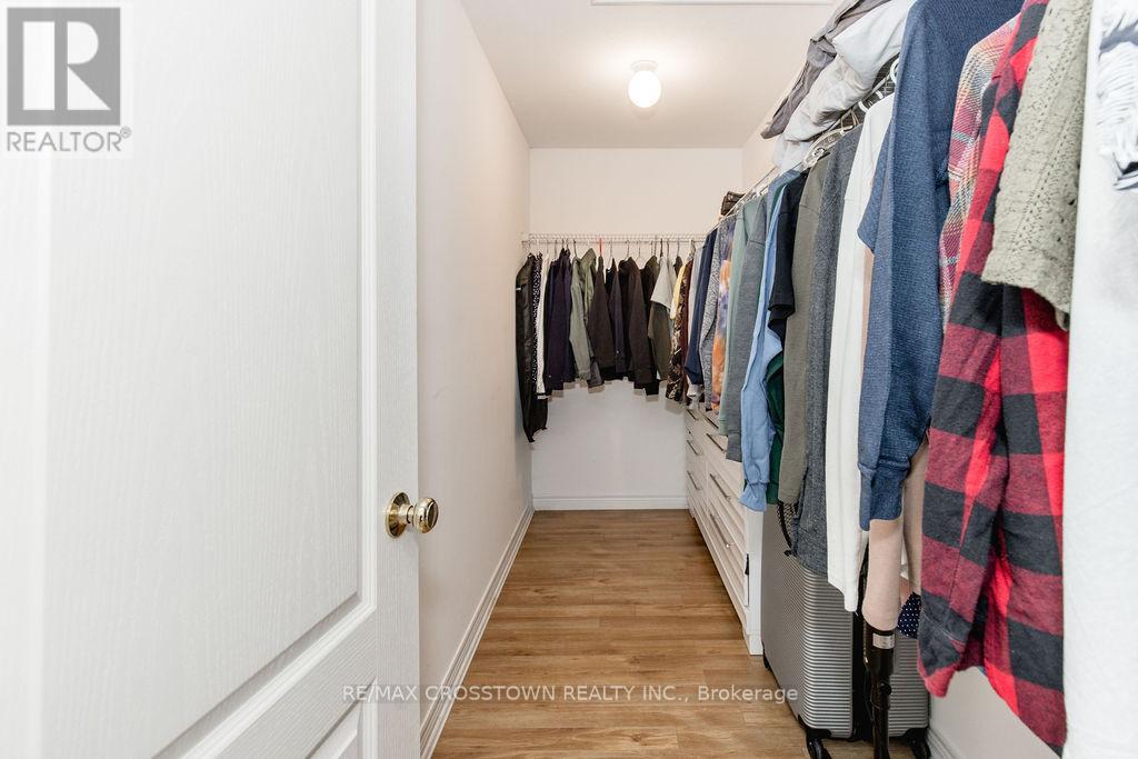 8 Brownley Lane, Essa, Ontario  L0M 1B0 - Photo 34 - N12979456