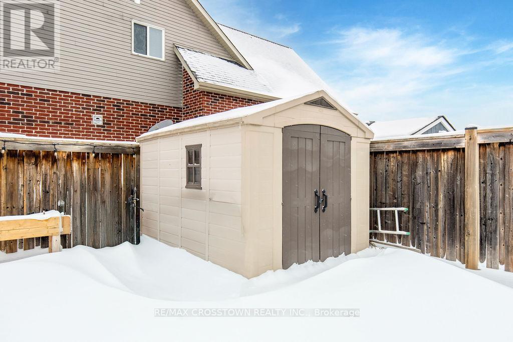 8 Brownley Lane, Essa, Ontario  L0M 1B0 - Photo 42 - N12979456