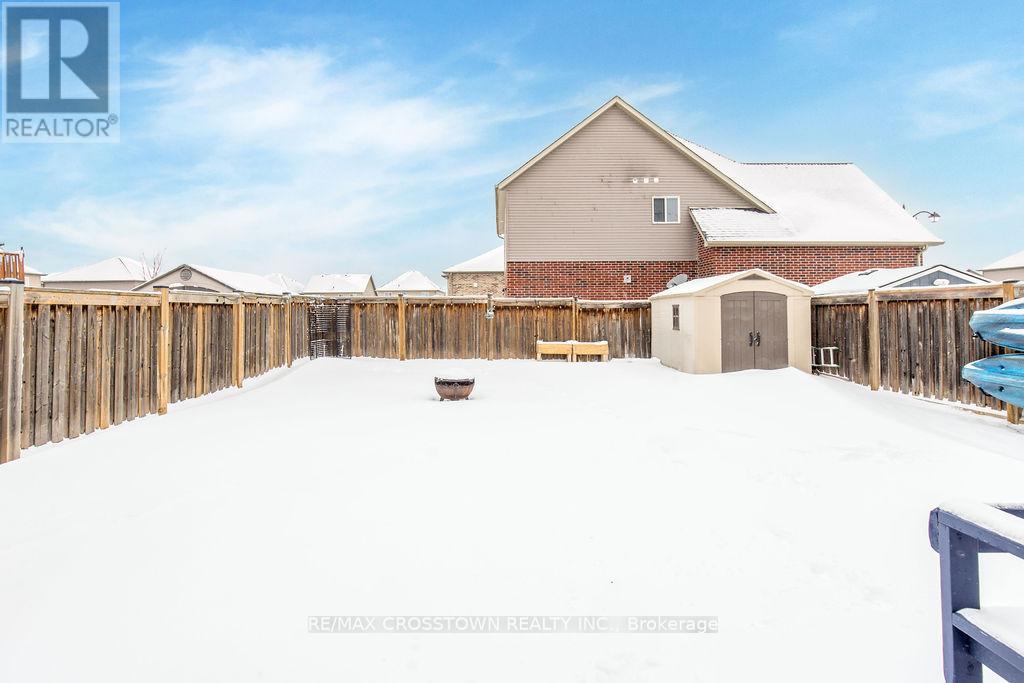 8 Brownley Lane, Essa, Ontario  L0M 1B0 - Photo 44 - N12979456