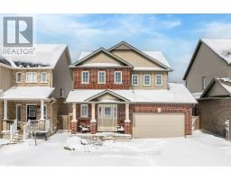8 BROWNLEY LANE, Essa, Ontario