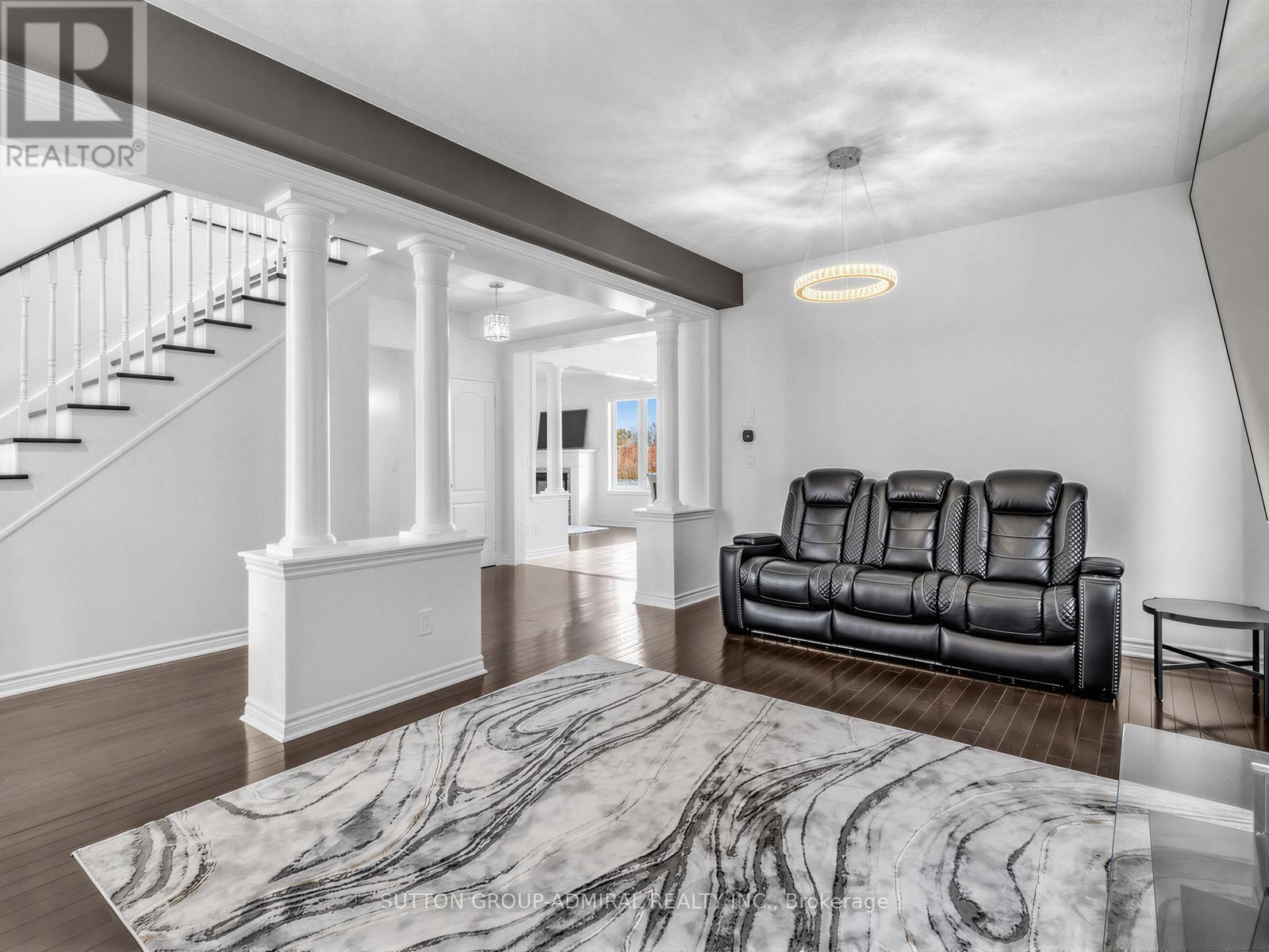 96 Mount Crescent, Essa, Ontario  L3W 0N2 - Photo 10 - N12979474