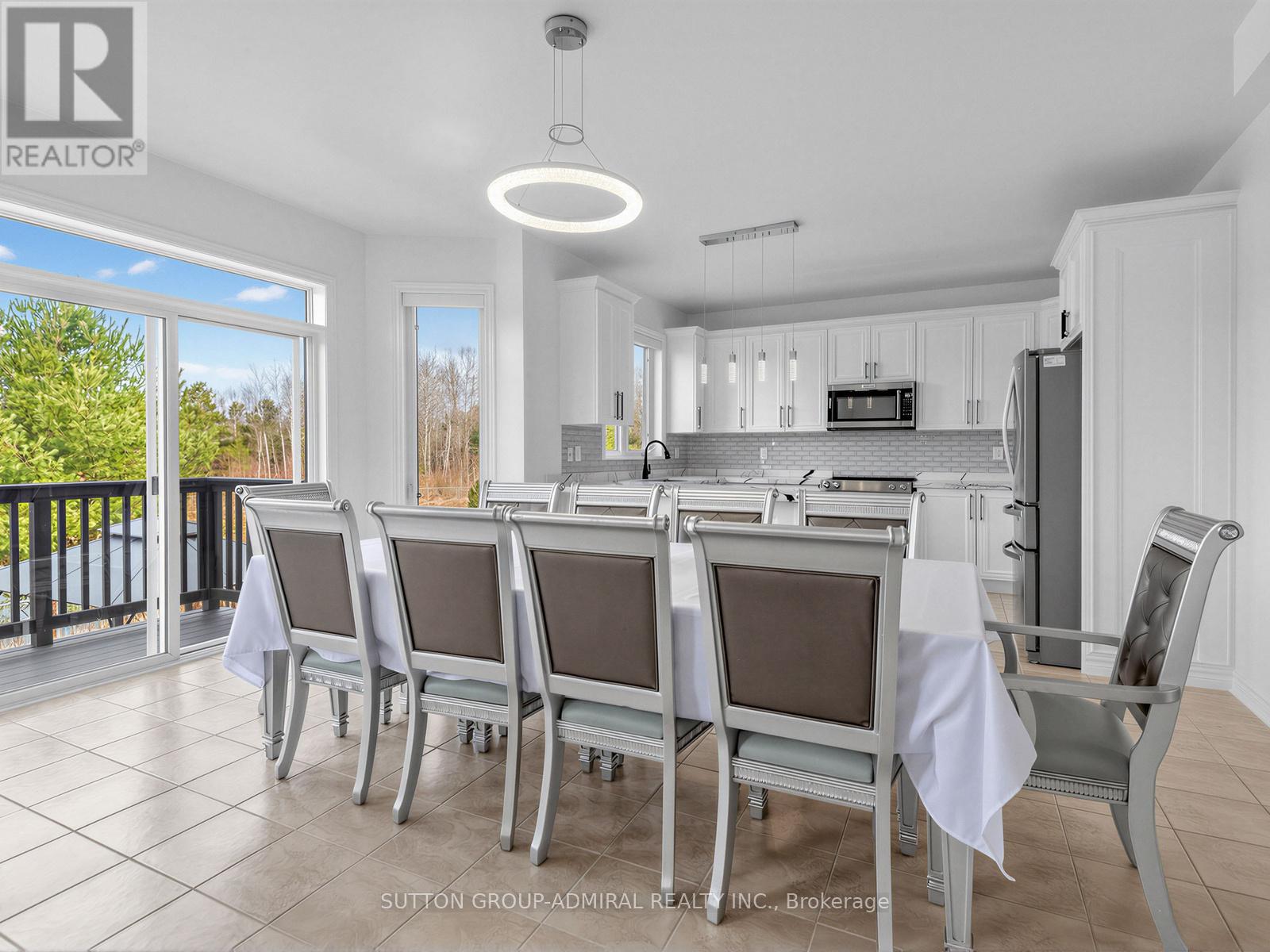 96 Mount Crescent, Essa, Ontario  L3W 0N2 - Photo 11 - N12979474