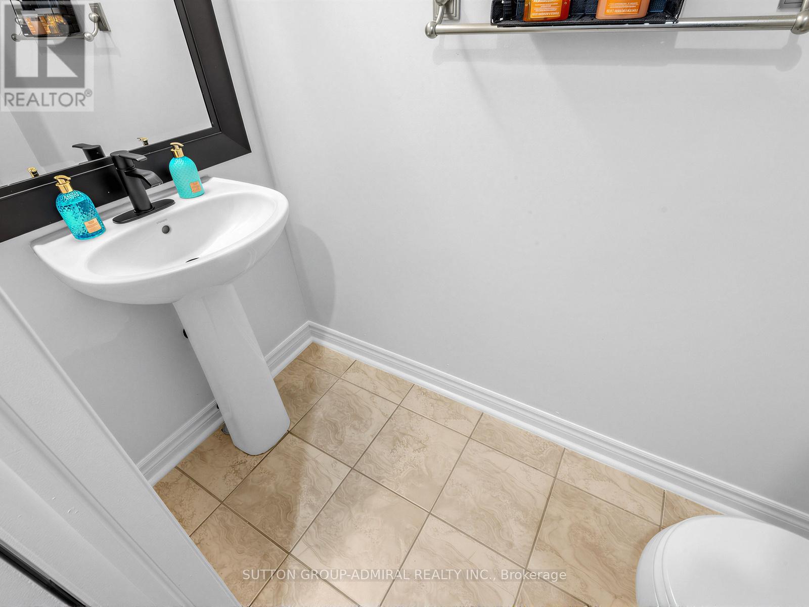 96 Mount Crescent, Essa, Ontario  L3W 0N2 - Photo 21 - N12979474