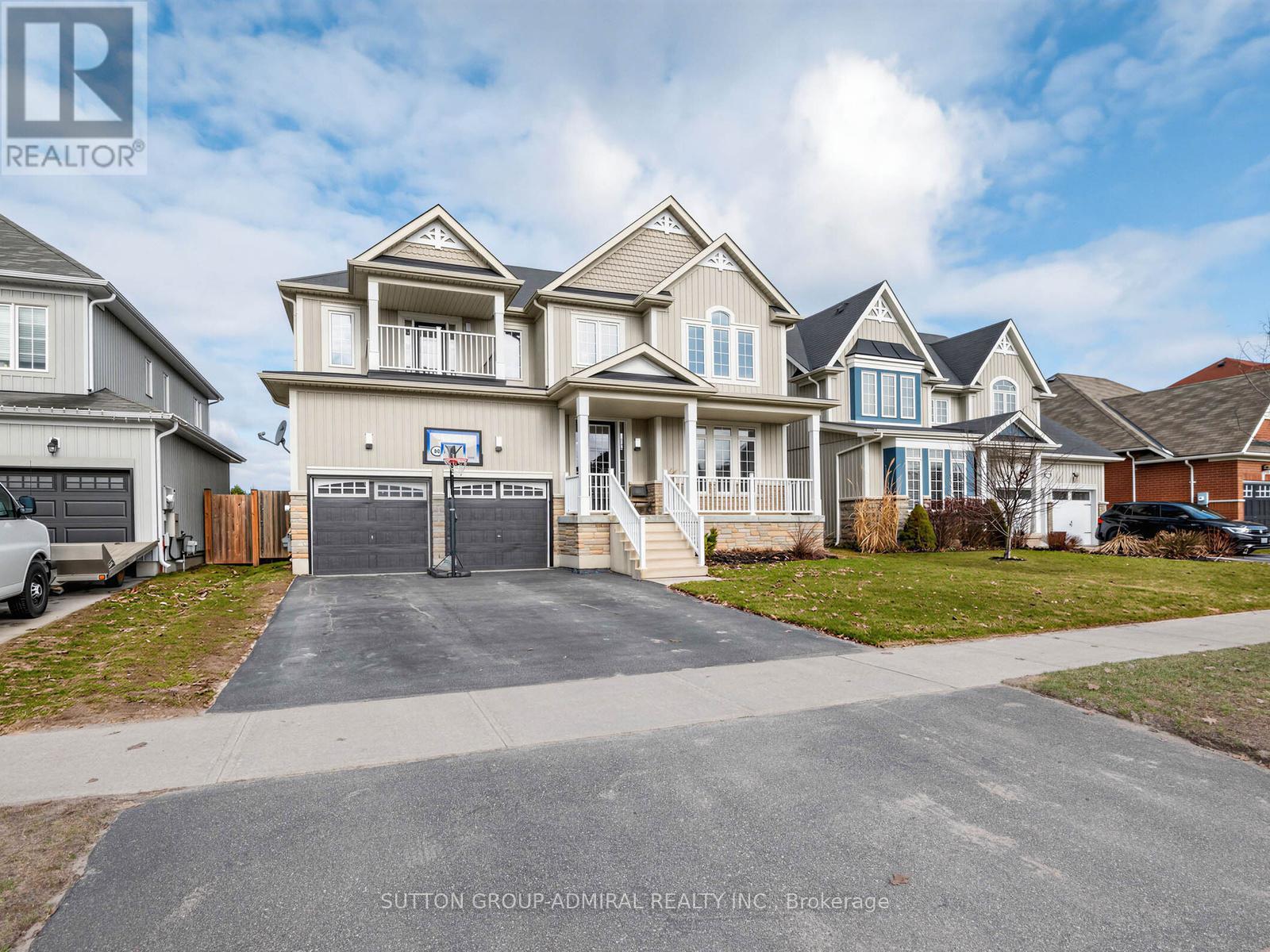 96 Mount Crescent, Essa, Ontario  L3W 0N2 - Photo 5 - N12979474