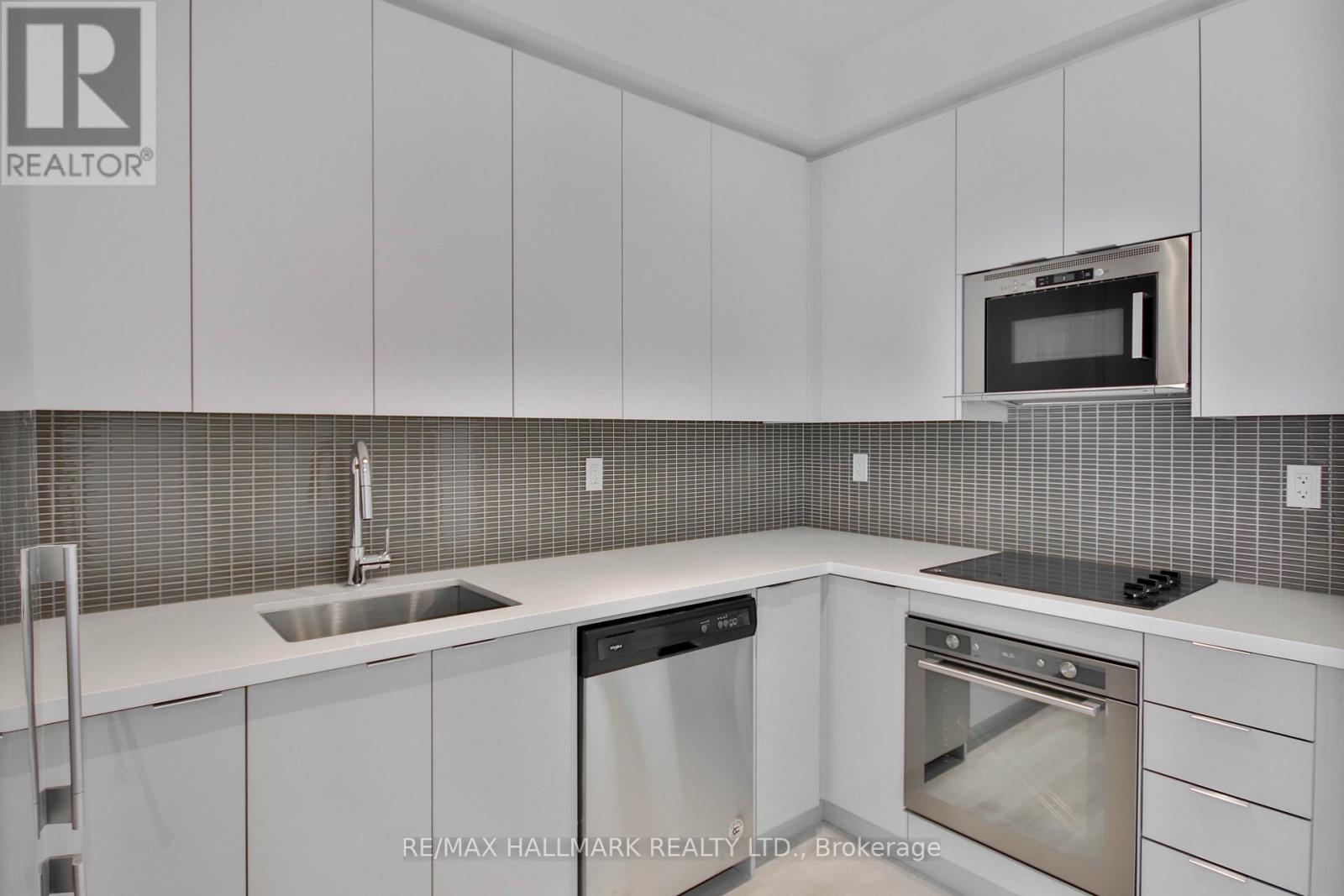 1204 - 2916 HIGHWAY 7 ROAD, Vaughan, Ontario