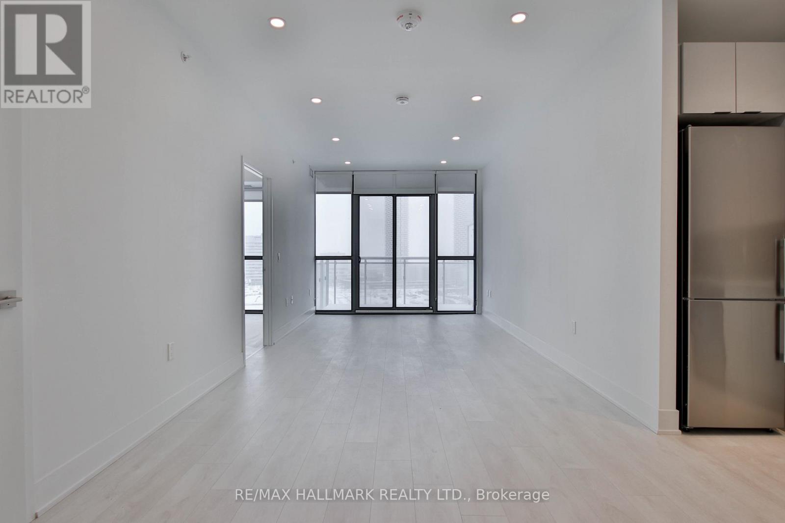 1204 - 2916 Highway 7 Road, Vaughan, Ontario  L4K 0K6 - Photo 3 - N12979518