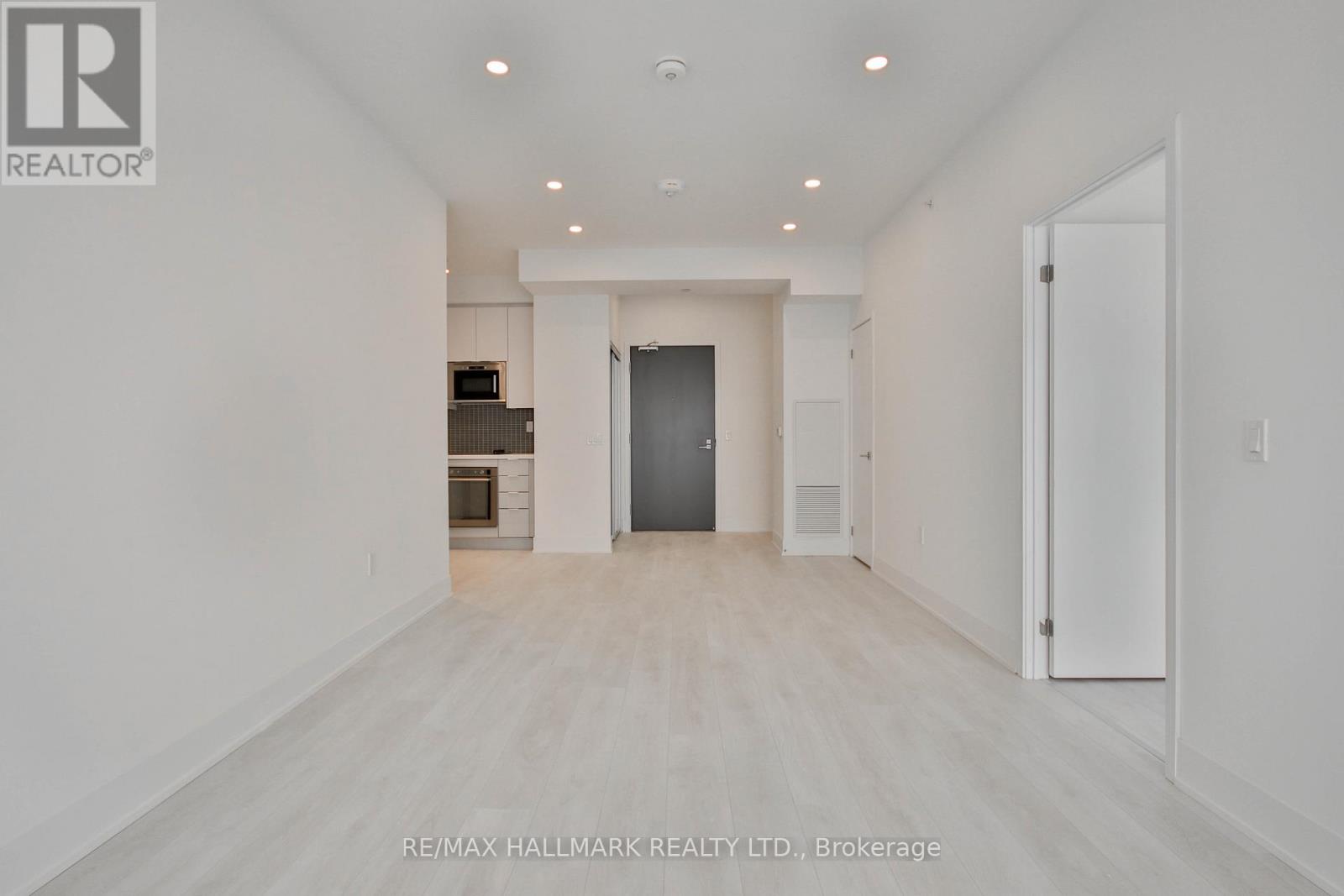 1204 - 2916 Highway 7 Road, Vaughan, Ontario  L4K 0K6 - Photo 5 - N12979518