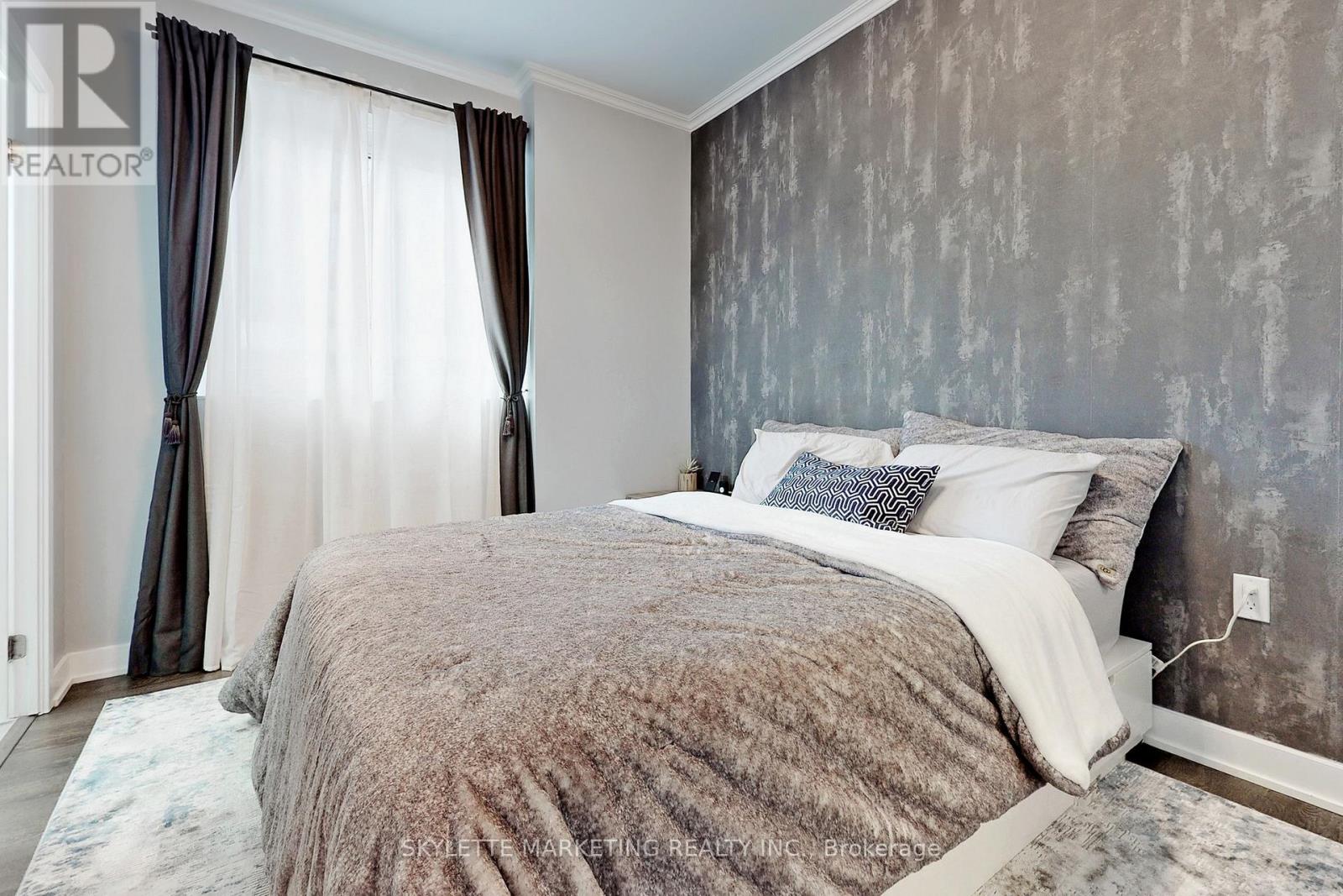 410 - 75 Oneida Crescent, Richmond Hill, Ontario  L4B 0H3 - Photo 20 - N12979528