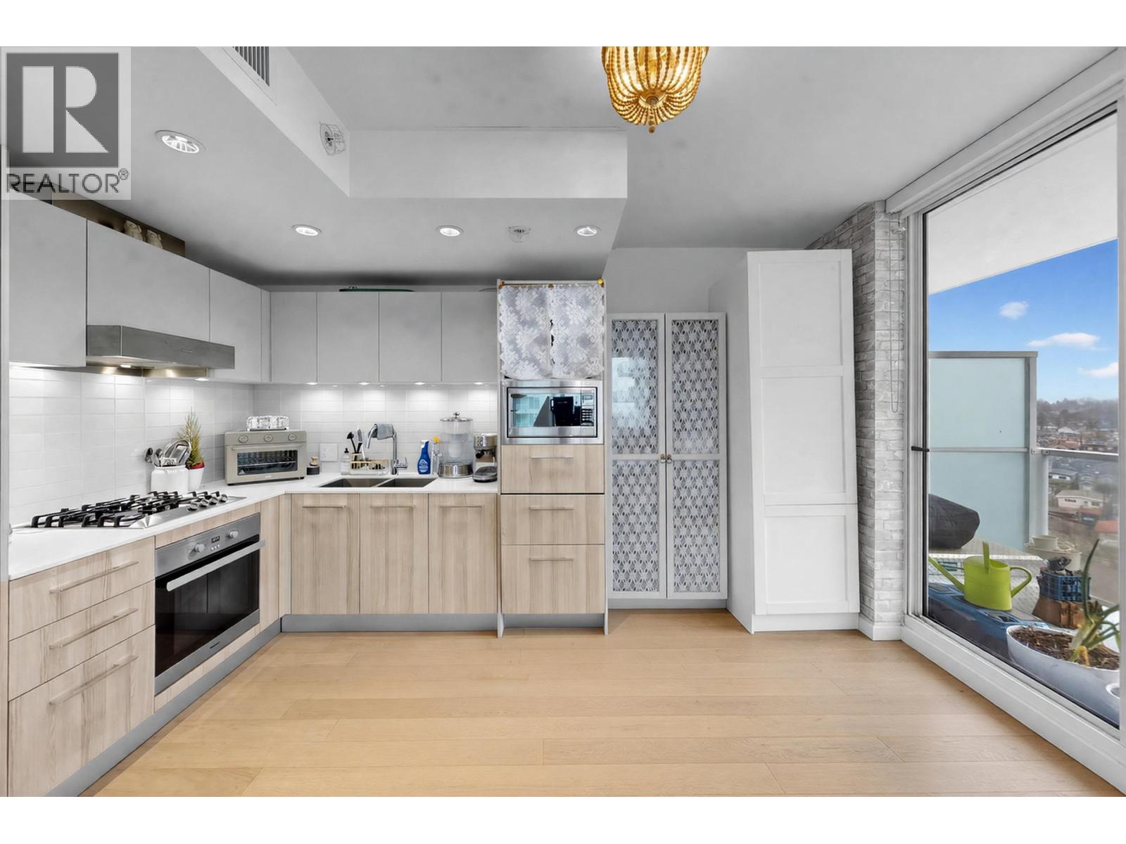 1510 2220 Kingsway, Vancouver, British Columbia  V5N 2T7 - Photo 11 - R3108975