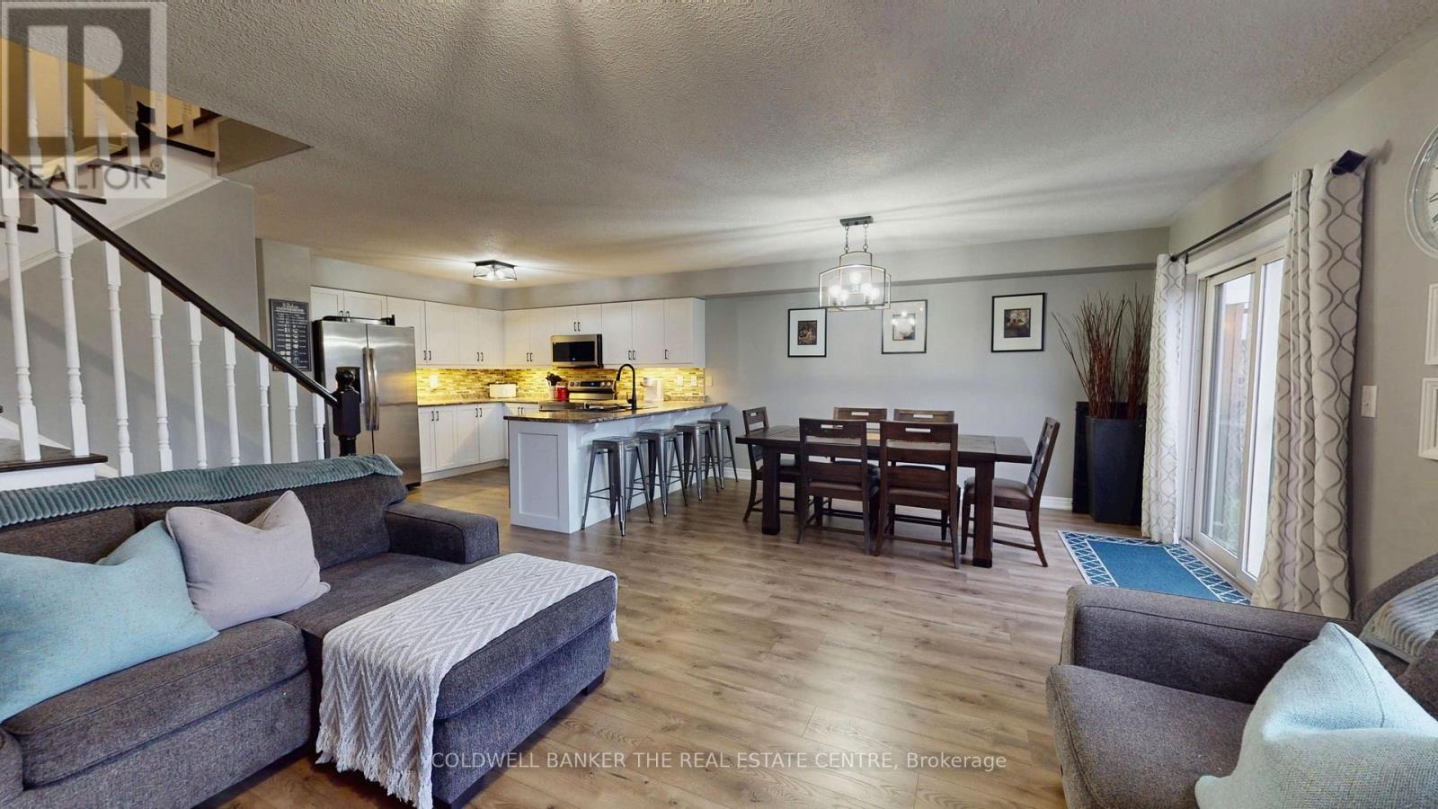 61 Pearl Drive, Orillia, Ontario  L3V 0A6 - Photo 11 - S12979600