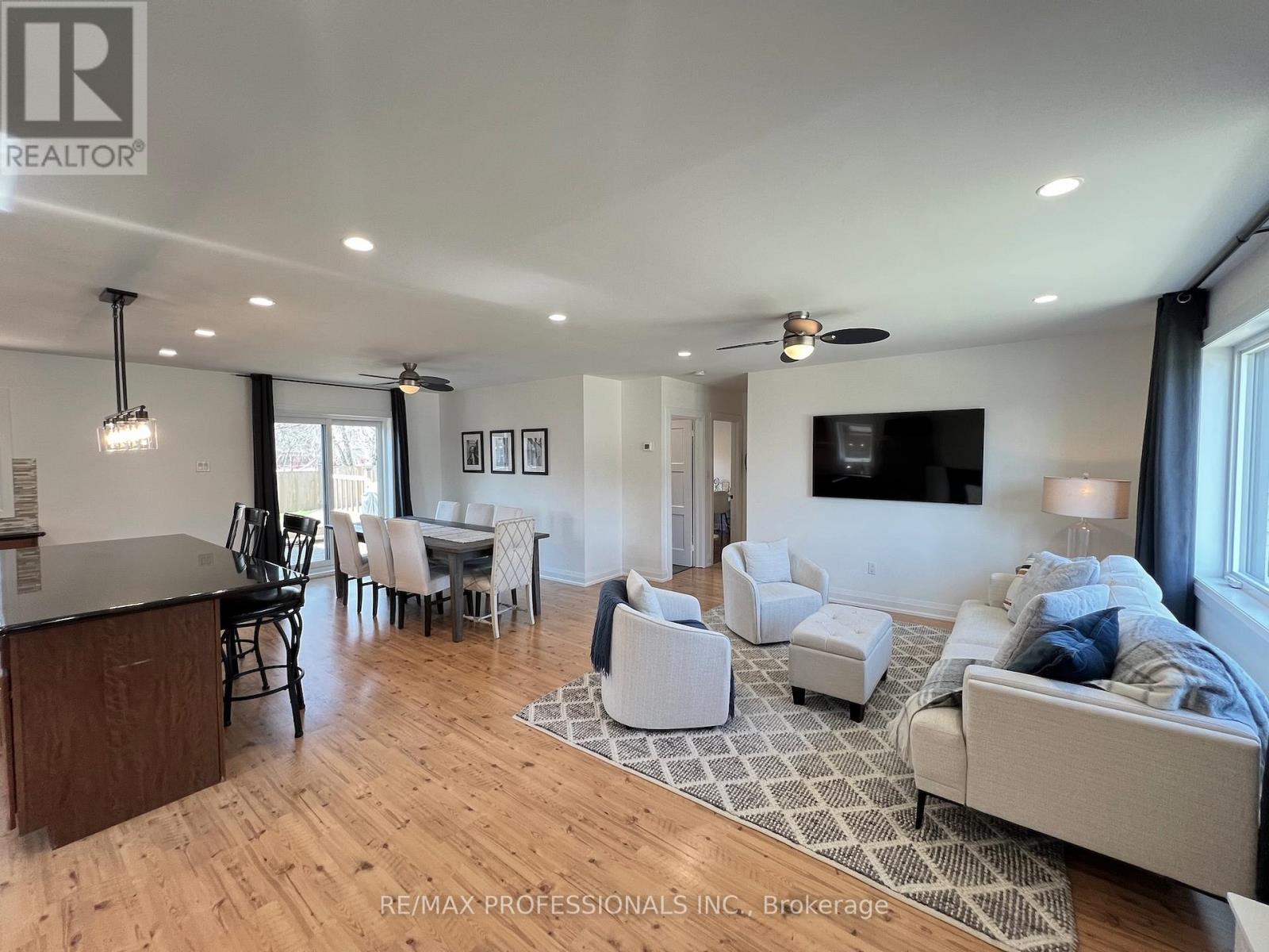 2504 Donnavale Drive, Mississauga, Ontario  L5A 2N1 - Photo 15 - W12974148