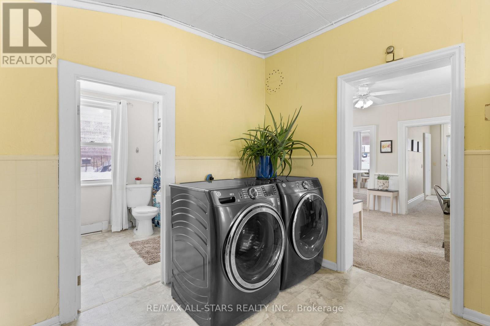 33 John Street, Kawartha Lakes, Ontario  K0M 1N0 - Photo 23 - X12927690