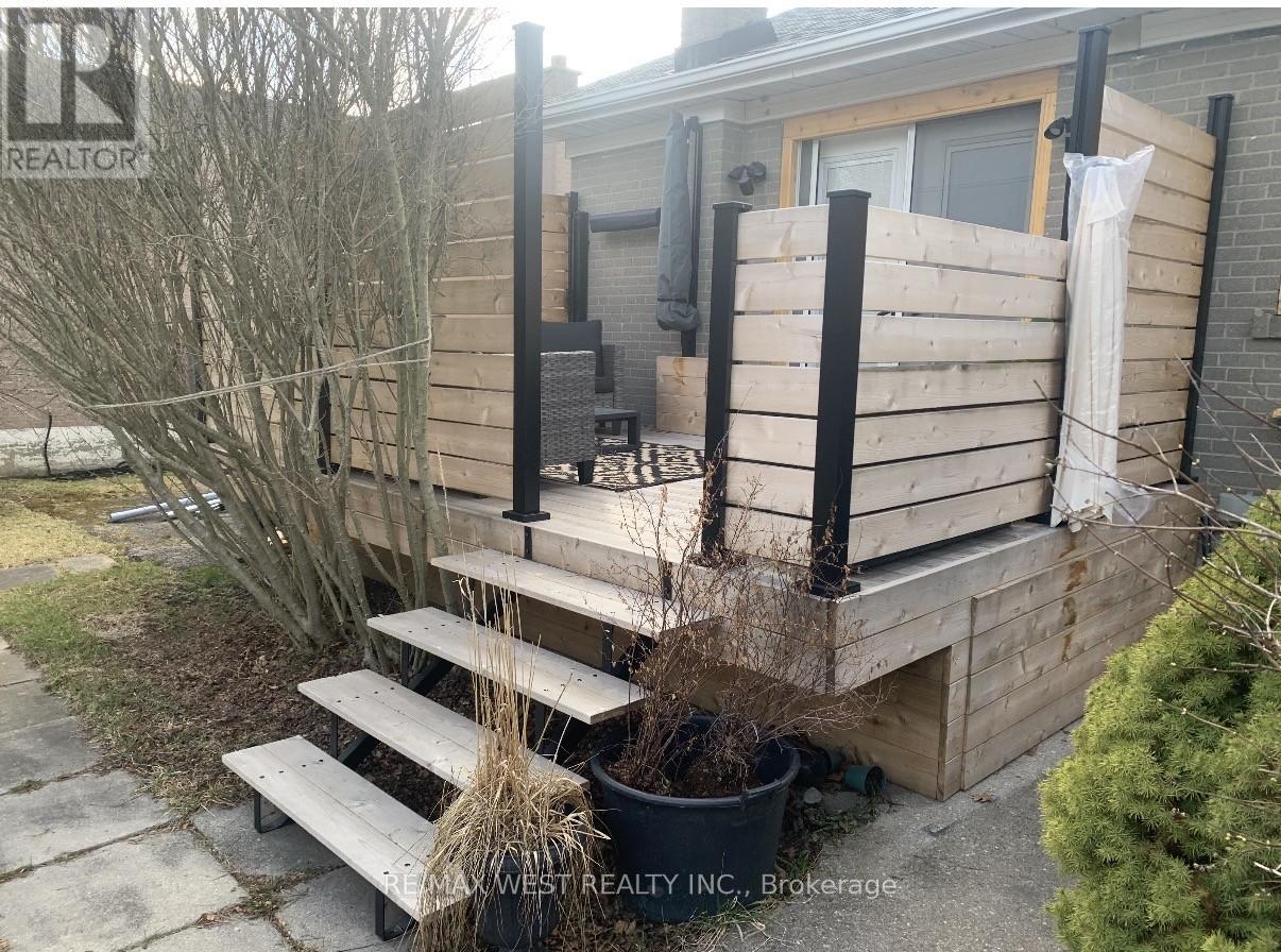 56 Stephen Drive, Caledon, Ontario  L7E 4Y5 - Photo 9 - W12978918