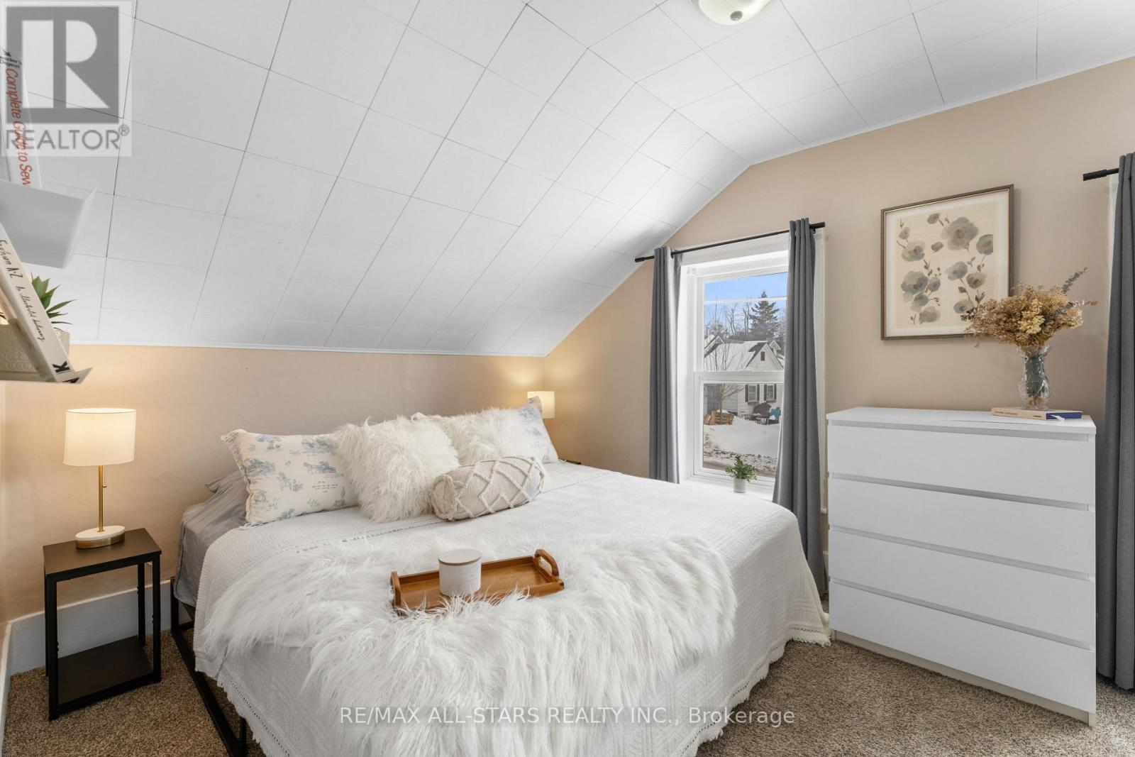 33 John Street, Kawartha Lakes, Ontario  K0M 1N0 - Photo 26 - X12927690