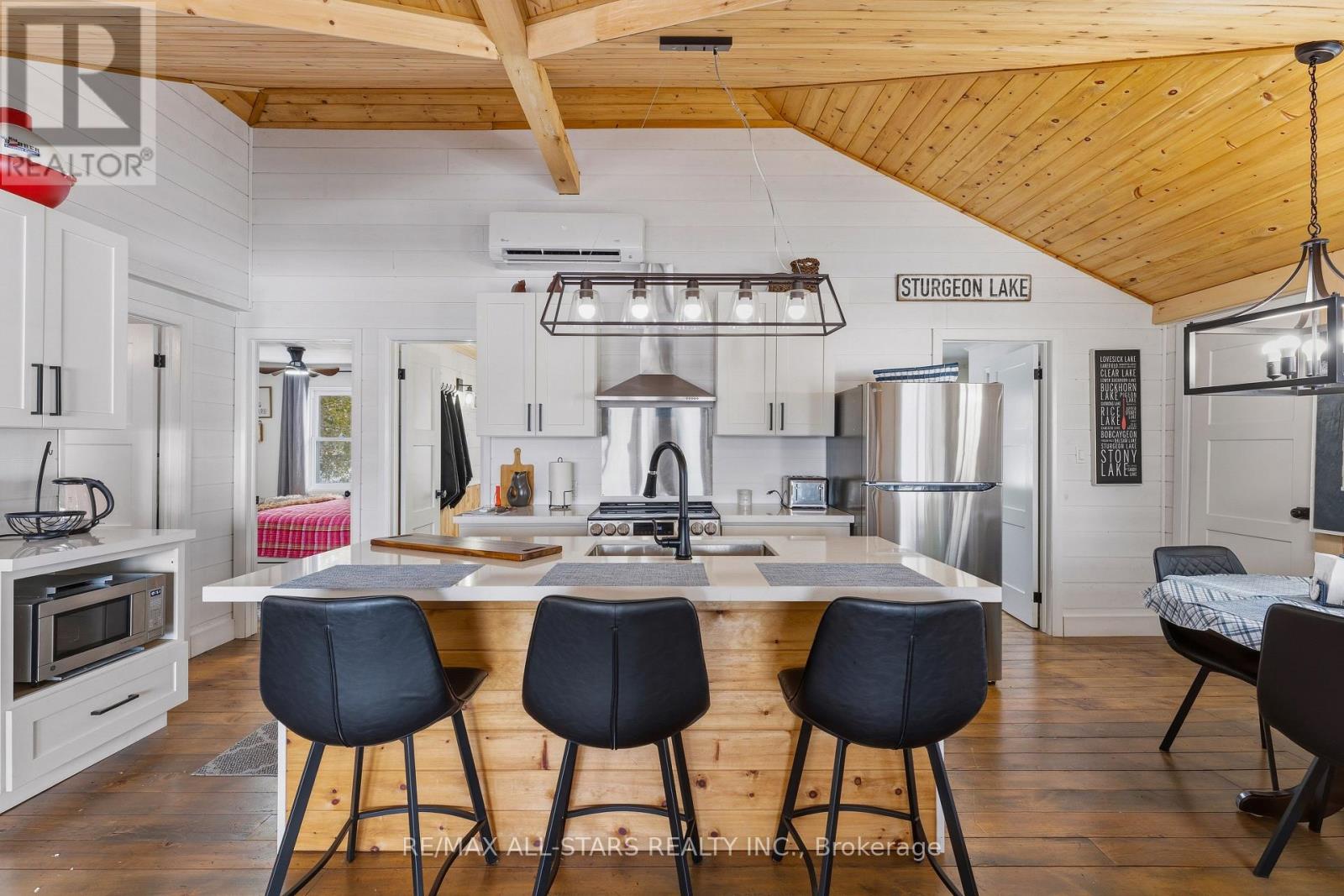 112 Sturgeon Glen Road, Kawartha Lakes, Ontario  K0M 1N0 - Photo 10 - X12900226