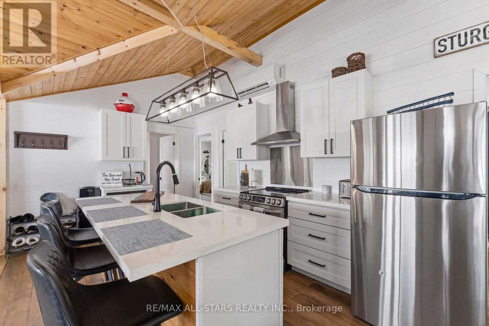 112 Sturgeon Glen Road, Kawartha Lakes, Ontario  K0M 1N0 - Photo 14 - X12900226