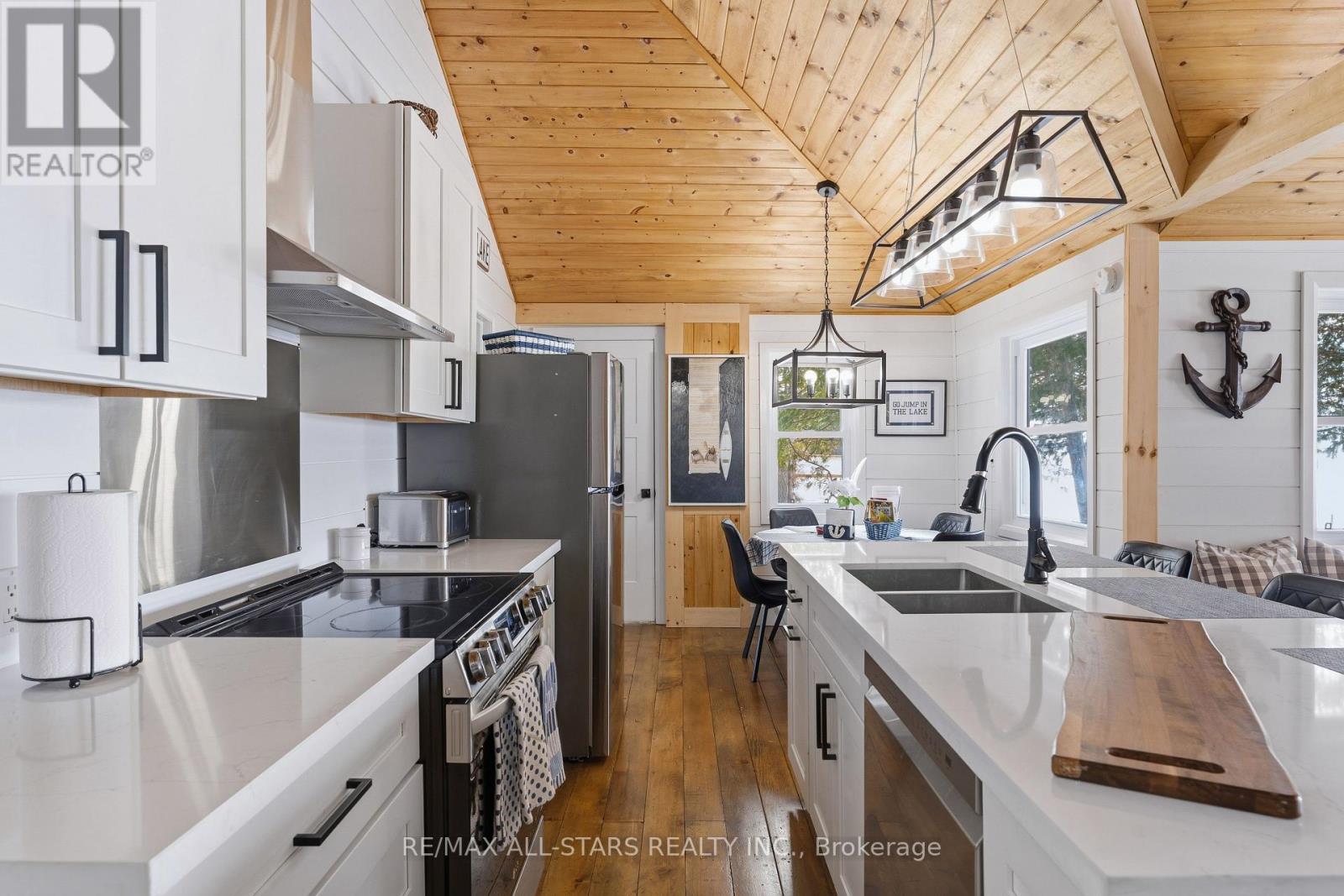 112 Sturgeon Glen Road, Kawartha Lakes, Ontario  K0M 1N0 - Photo 12 - X12900226