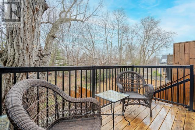 83 Kerr Street, Oakville, Ontario  L6K 3A2 - Photo 12 - W12979384