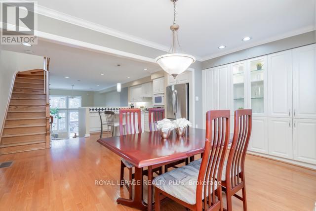 83 Kerr Street, Oakville, Ontario  L6K 3A2 - Photo 20 - W12979384