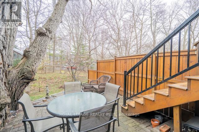 83 Kerr Street, Oakville, Ontario  L6K 3A2 - Photo 42 - W12979384