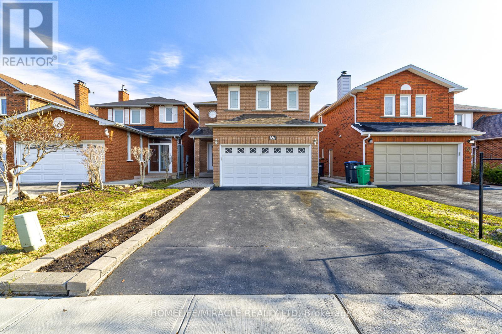 32 PENNSYLVANIA AVENUE, Brampton, Ontario