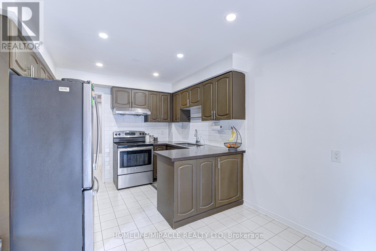 32 Pennsylvania Avenue, Brampton, Ontario  L6Y 4N7 - Photo 20 - W12979420