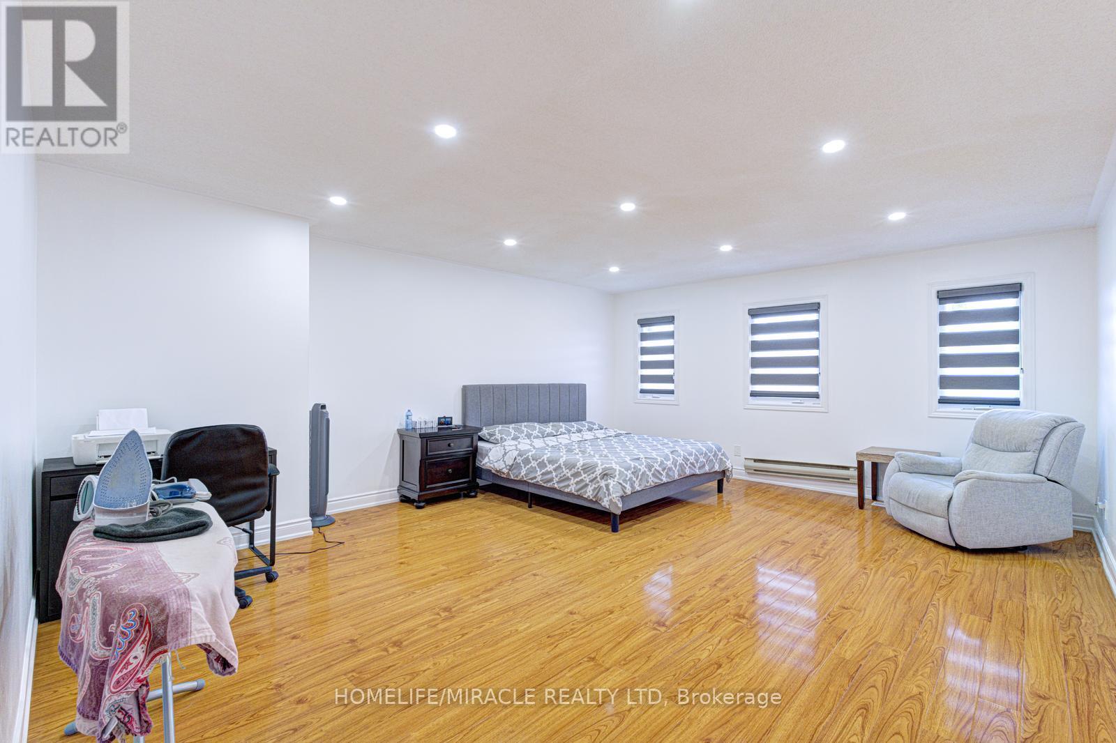 32 Pennsylvania Avenue, Brampton, Ontario  L6Y 4N7 - Photo 24 - W12979420