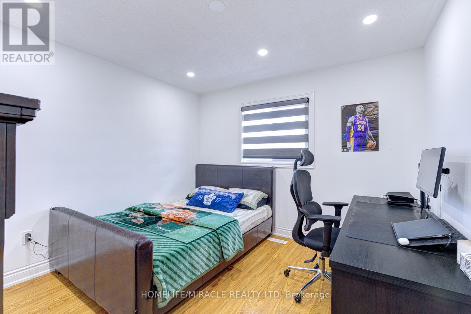 32 Pennsylvania Avenue, Brampton, Ontario  L6Y 4N7 - Photo 32 - W12979420