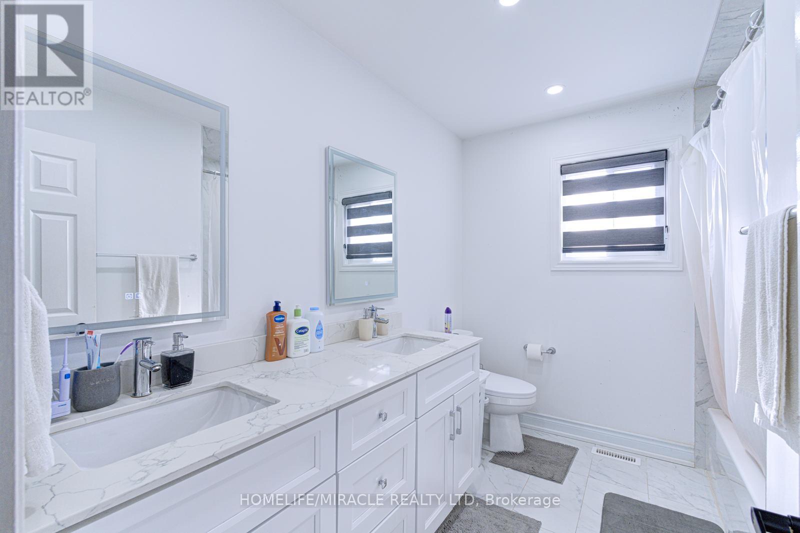 32 Pennsylvania Avenue, Brampton, Ontario  L6Y 4N7 - Photo 37 - W12979420