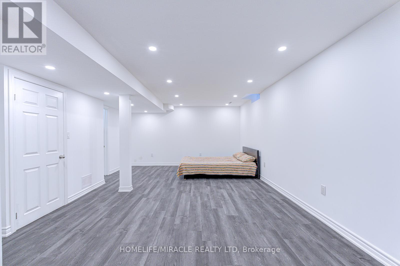 32 Pennsylvania Avenue, Brampton, Ontario  L6Y 4N7 - Photo 41 - W12979420