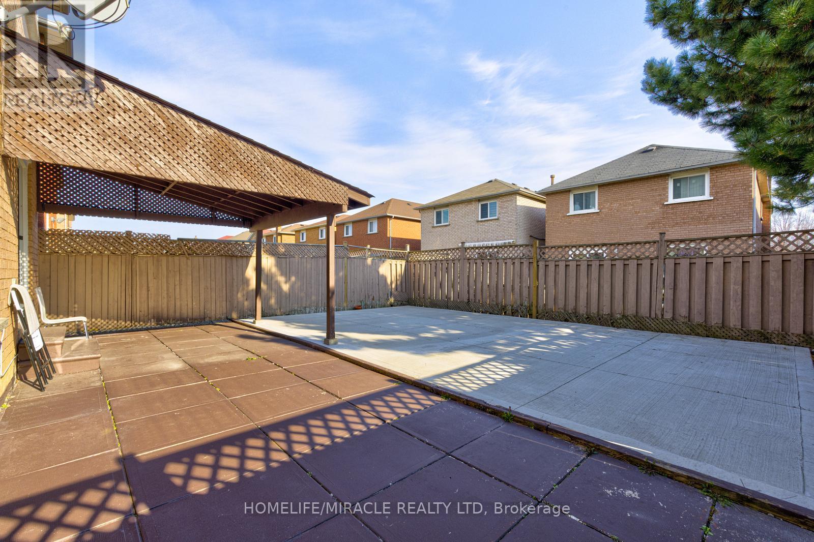 32 Pennsylvania Avenue, Brampton, Ontario  L6Y 4N7 - Photo 48 - W12979420