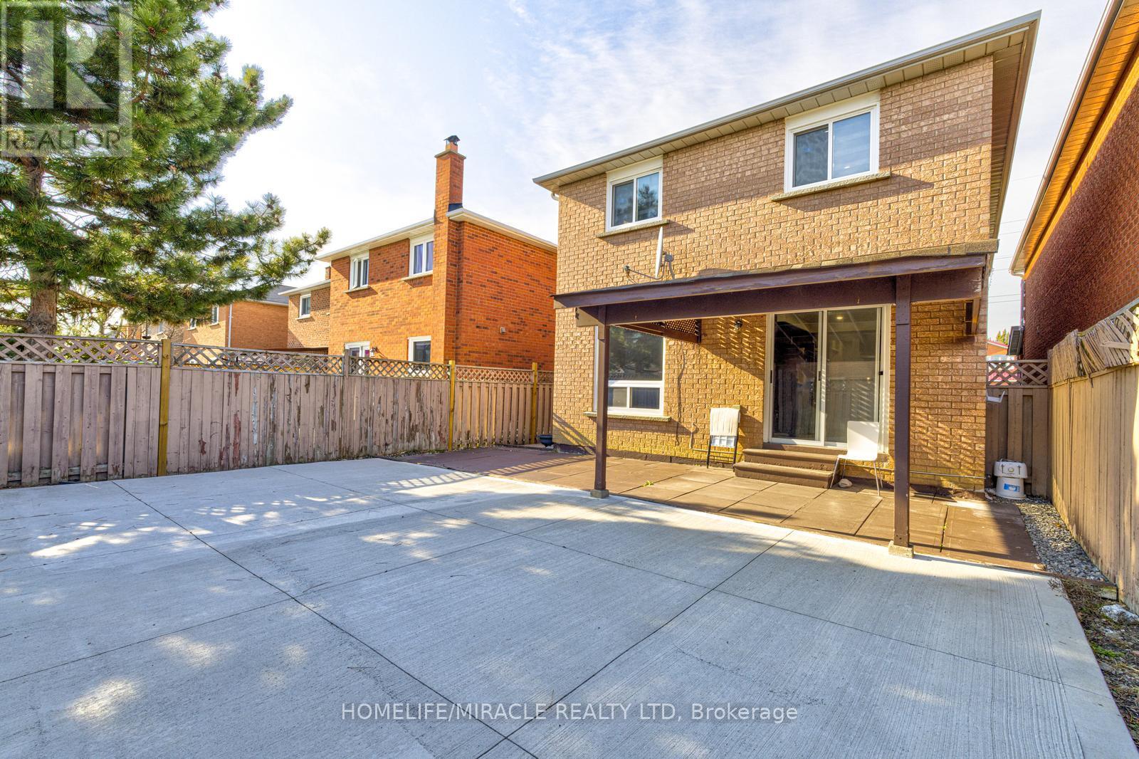 32 Pennsylvania Avenue, Brampton, Ontario  L6Y 4N7 - Photo 50 - W12979420