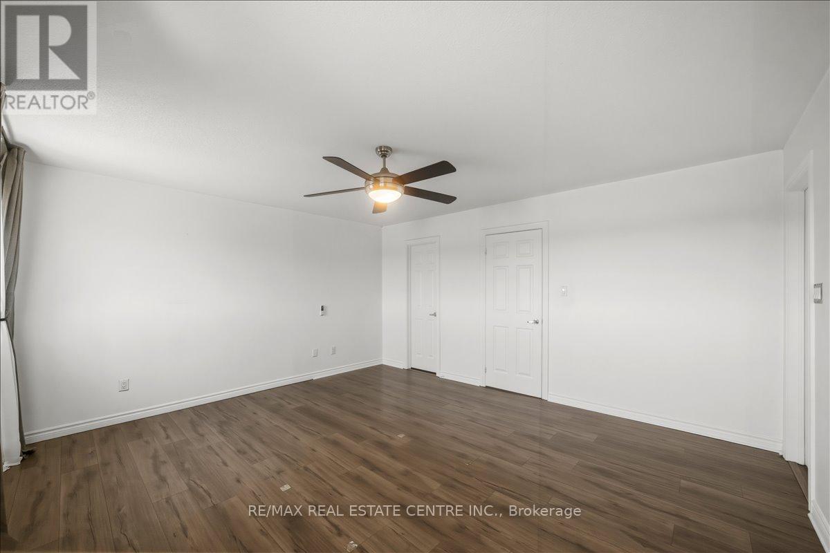 355 Hobbs Crescent, Milton, Ontario  L9T 0J3 - Photo 17 - W12979440