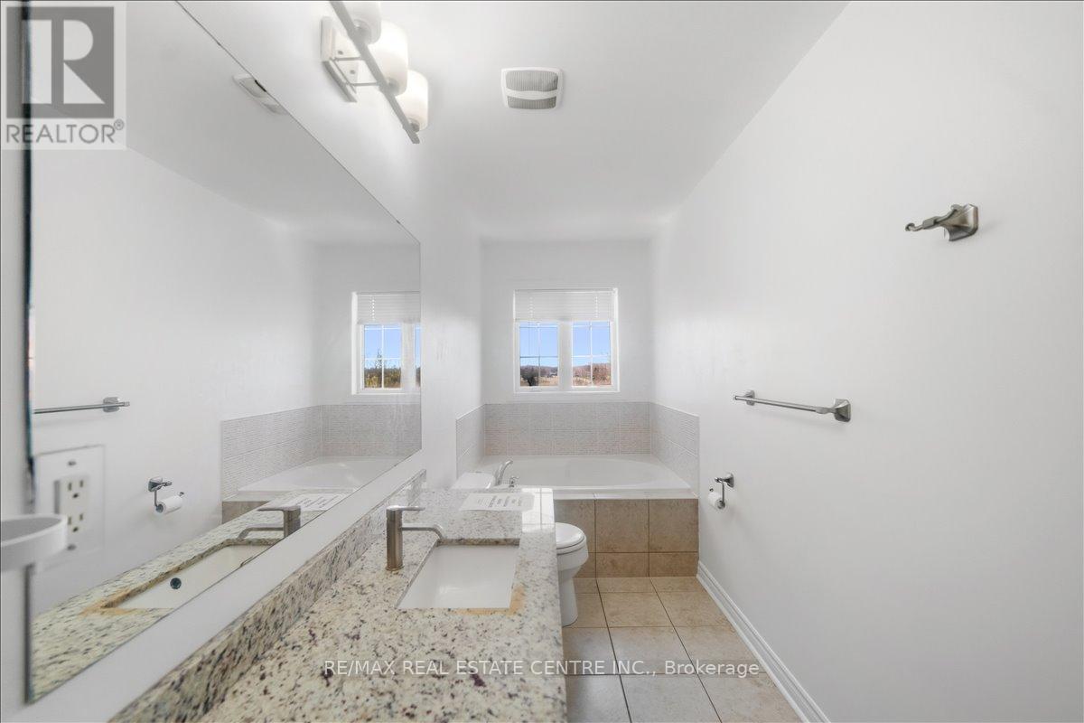 355 Hobbs Crescent, Milton, Ontario  L9T 0J3 - Photo 19 - W12979440