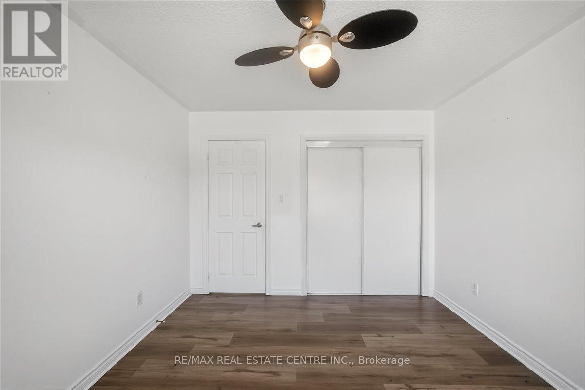 355 Hobbs Crescent, Milton, Ontario  L9T 0J3 - Photo 22 - W12979440